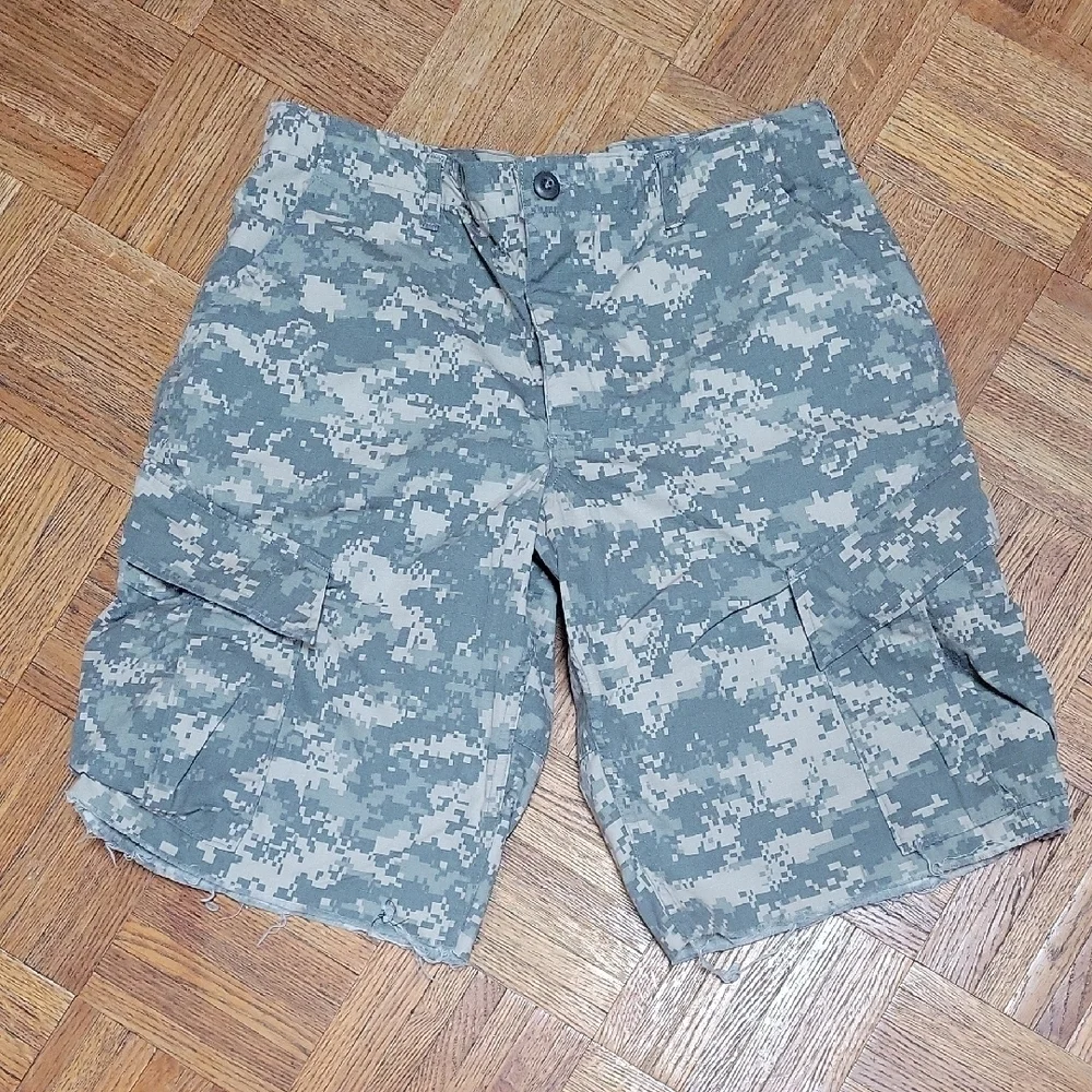 Men's Camouflage Army Cargo Trousers & Shorts Size Medium